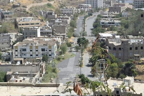 الأزمات الدولية: استمرار الحصار الحوثي على تعز يقوض فرص السلام وتمديد الهدنة 