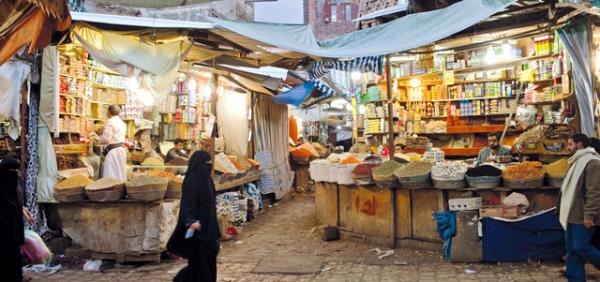 هتافات تتعالى في صنعاء "ارحل يا حوثي" والمليشيات تعتقل عقال حارات ومواطنين