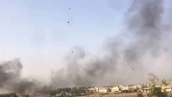 مليشيا الحوثي تقصف أحياء سكنية في عدة مناطق جنوب الحديدة 