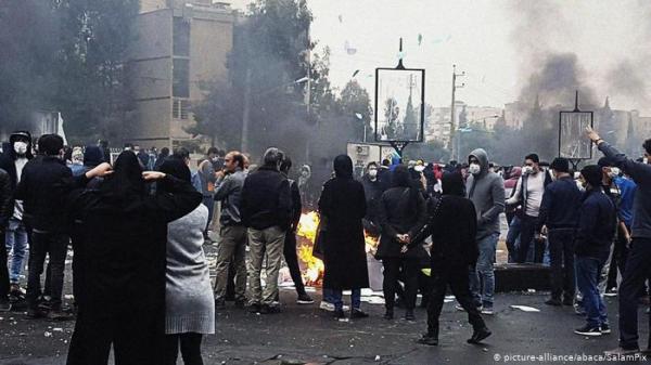 السلطات الإيرانية تعترف بقتل 230 شخصا في احتجاجات نوفمبر 