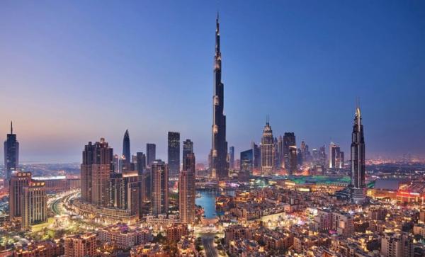 اعتبارا من يوم غد.. دبي تعلن موعد إعادة فتح مراكز التسوق والشركات بشكل كامل  