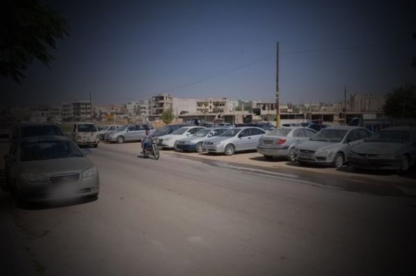 مليشيا الحوثي تنهب أصحاب المعارض بضريبة مبتدعة عن كل سيارة تُباع 