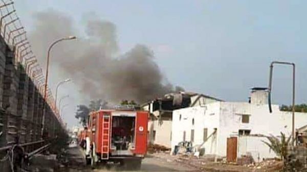 حقوق الإنسان بالحديدة: قصف مليشيا الحوثي مجمع إخوان ثابت جريمة ضد الإنسانية