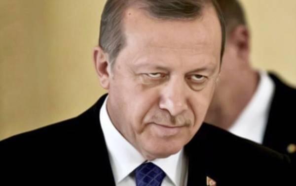 اردوغان يقر بسعيه إلى السيطرة على آبار النفط في ليبيا 
