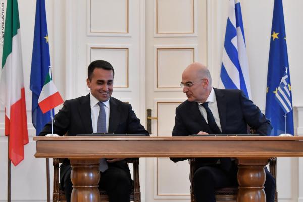 "ضربة لأردوغان".. إعلان ترسيم الحدود البحرية بين اليونان وإيطاليا يثير تفاعلا