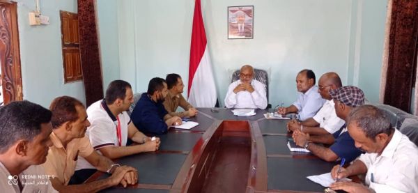 محافظ الحديدة يوقع اتفاقية تعاون مشترك مع المجلس النرويجي للاجئين 