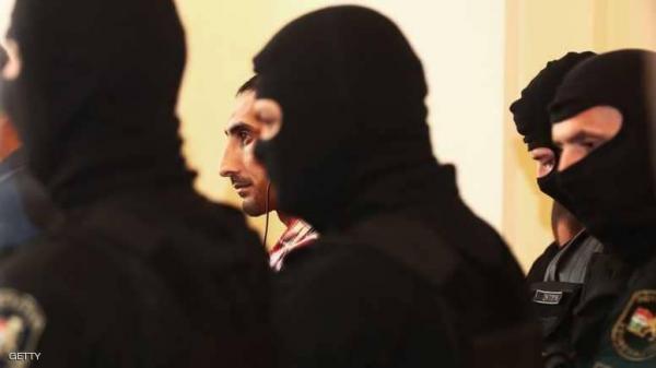 هنغاريا.. سجن أفراد عصابة قتلوا 71 مهاجرا