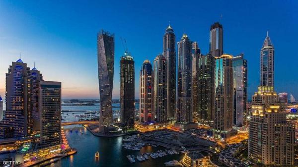 دبي تسمح بالسفر إلى الخارج واستقبال الزوار 