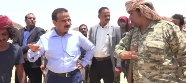 محافظ شبوة يتوعد بردٍّ حاسم على العملية الإرهابية 
