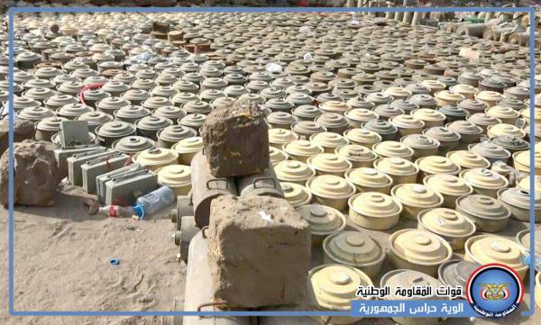 استشهاد أربعة مدنيين بانفجار لغم حوثي في طريق حيس الخوخة