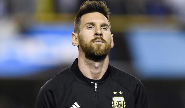 ميسي: لن اعتزل قبل الفوز بكأس العالم
