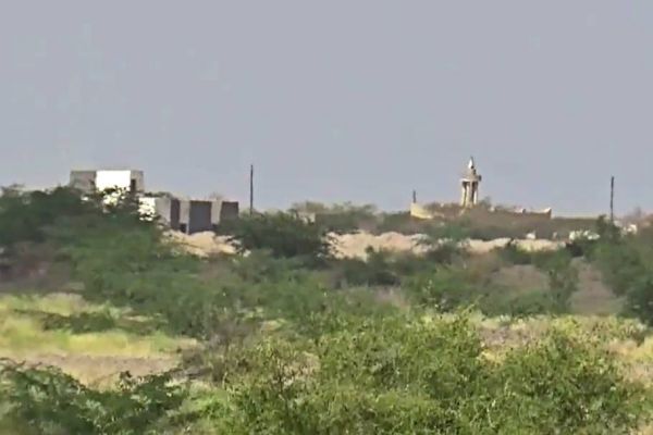مقتل عناصر حوثية جراء انفجار عبوة ناسفة حاولوا زرعها شمال غرب حيس
