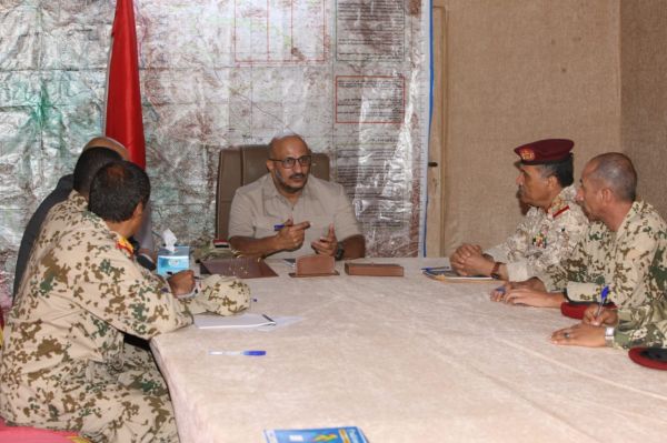 فيديو+صور| عضو مجلس القيادة الرئاسي طارق صالح يلتقي قيادة محور تعز
