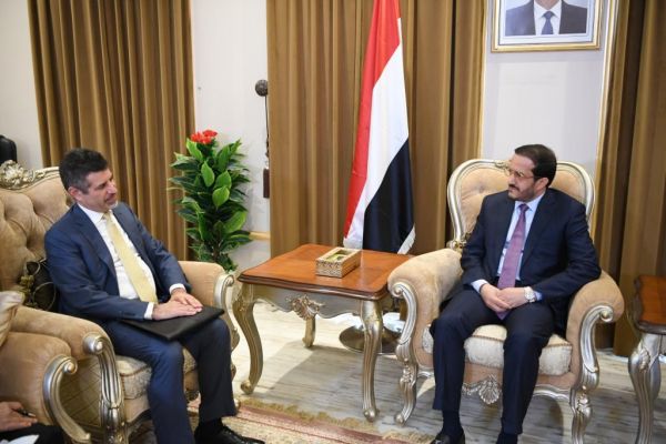عضو مجلس القيادة الرئاسي مجلي: ليس لدى مليشيا الحوثي نية للسلام ..وهزيمتها عسكريا متاحة  