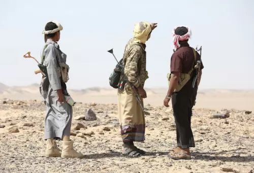 بعد ساعات من مقتل وجرح 8.. توتر كبير ينذر بتوسع الاشتباكات المسلحة بين قبيلتي ذو محمد وسفيان في الجوف - عمران
