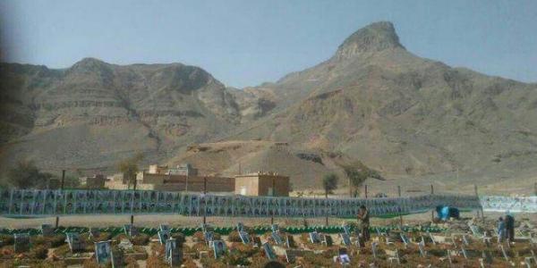 لم يعد لجثثهم متسع.. المليشيا تنهب أراضي الوقف لدفن قتلاها