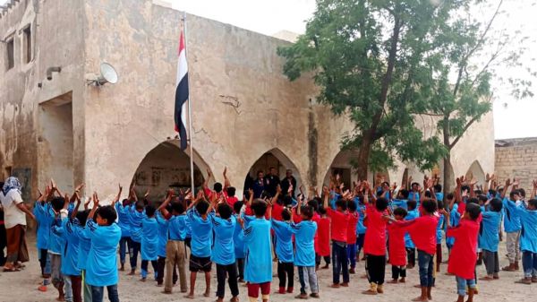 رغم العدوان الحوثي السافر... طلاب حيس يعيشون أجواء إيجابية في فعاليات المخيم الصيفي (صور)