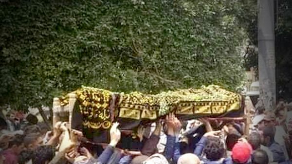 حالة حزنٍ تخيم على اليمنيين بوفاة العلامة محمد العمراني 