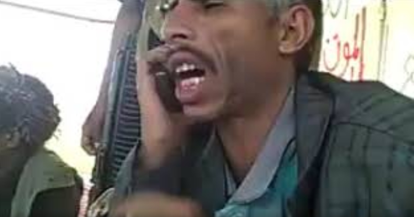 فيديو| مشرف حوثي يكشف تجويع "طيرمانات" صنعاء لمليشياتهم في الحديدة