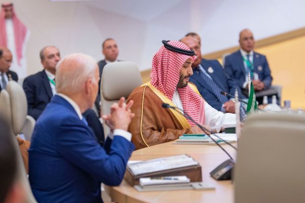 شدد على ضرورة إلزام مليشيا الحوثي بتنفيذ الهدنة.. الحكومة اليمنية ترحب بالبيان المشترك للسعودية وأميركا (نص البيان)