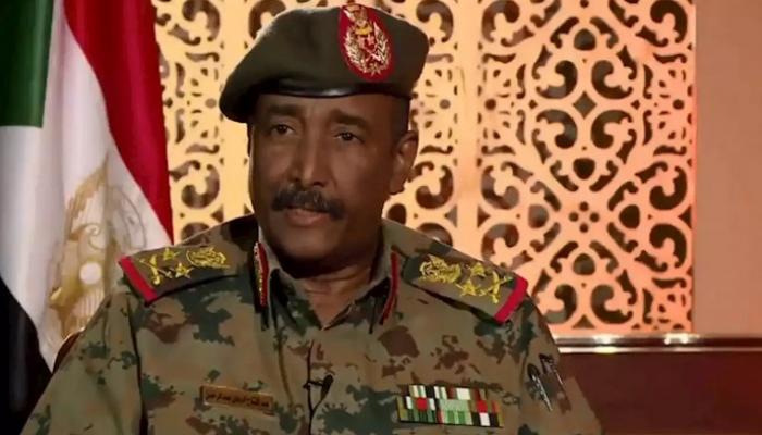 الجيش السوداني يقاضي ناشطين بتهمة الإساءة