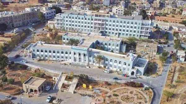 خلال نصف عام.. مستشفى الثورة بتعز يقدم خدماته لنحو 96 ألف حالة 