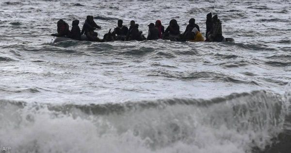 غرق مركب مهاجرين قبالة تركيا على متنه 45 شخصا