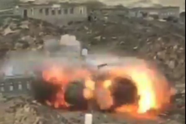 تفجير المنازل وسيلة حوثية للانتقام من اليمنيين