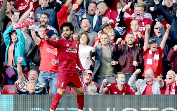 صحيفة بريطانية تكشف رفض محمد صلاح عرضا كبيرا للرحيل من ليفربول
