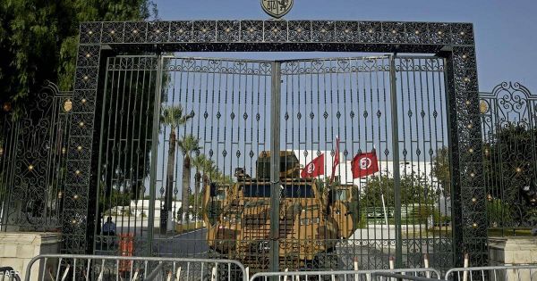 الأمين العام المساعد للاتحاد العام التونسي للشغل: حل الأزمة يتمثل بتشكيل حكومة كفاءات