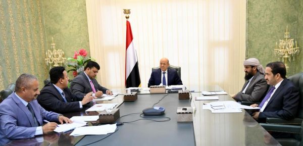 "القيادة الرئاسي" يواصل مناقشة ملف الاصلاحات المؤسسية و التدخلات الدولية في قطاعات البنى التحتية والخدمية