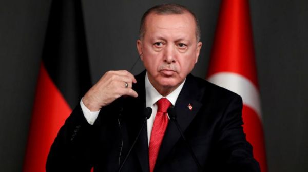 تقرير: أردوغان مقتنع بأن المقاتلات الإماراتية ستساند بقوة الجيش المصري في ليبيا