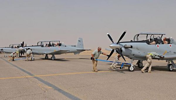 انفجارات "غامضة" تهز محيط قاعدة جوية بالعراق