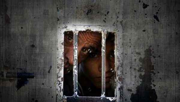 ميليشيا الحوثي تمنع المعتقلين في سجونها بتعز من تلقي العلاج  
