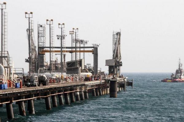 صادرات نفط إيران تهبط إلى 100 ألف برميل يوميا في يوليو