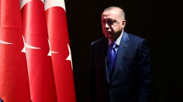 استطلاع رأي جديد: أردوغان وحزبه إلى الوراء 