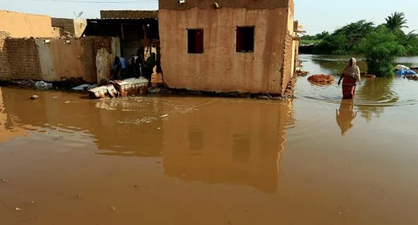 السودان: أقل من نصف متر متبقية لتصل الخرطوم لحد الفيضان 