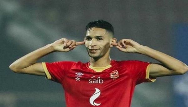 بدر بانون.. فيروس كورونا يضرب مدافع الأهلي المصري