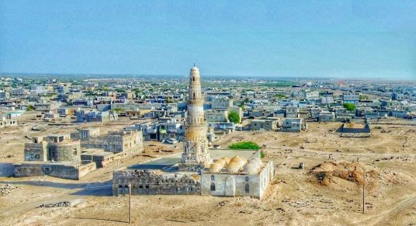 جمعية تجار المخا: كلنا صفاً واحداً مع السلطة المحلية والأمن ضد كل من يحاول ملشنة المدينة