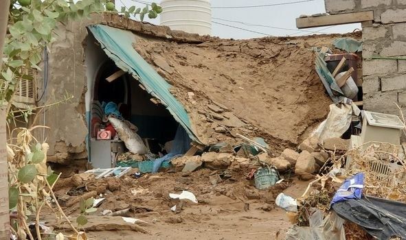 تنفيذية النازحين بمأرب: أكثر من 16 ألف أسرة نازحة تضررت بسيول الأمطار 