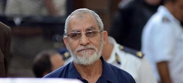 مصر: السجن المؤبد لبديع وعدد من جماعته