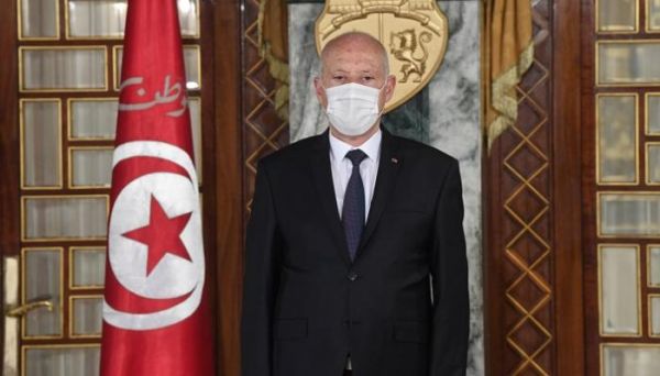 الرئيس التونسي يصدر أمرا رئاسيا بإنهاء مهام والي بنزرت