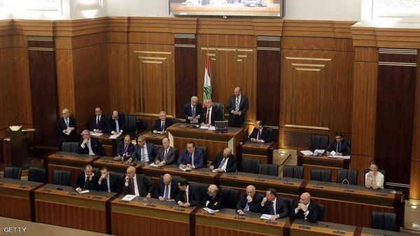 لبنان.. البرلمان يصادق على إعلان الطوارئ في بيروت 