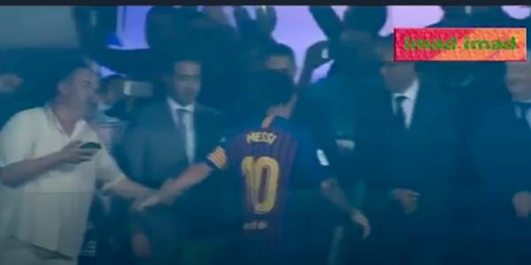 تصرف البرغوث ميسي يثير الجدل في المغرب