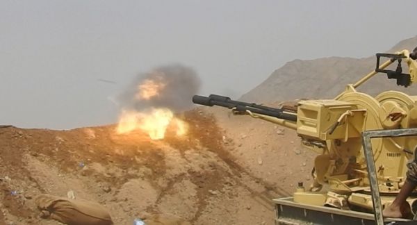 إسقاط مفخختين وتدمير دبابة للحوثيين غرب مأرب