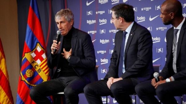 برشلونة يقيل مدربه ويختار البديل