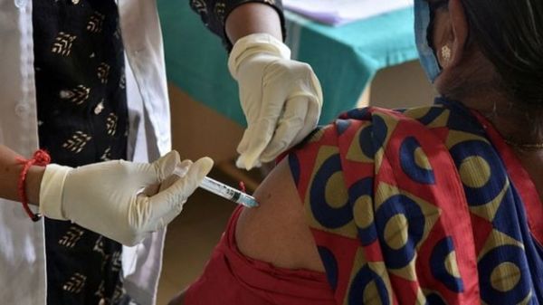 الصحة العالمية تحذر من جرعات مزيفة من لقاح كورونا 