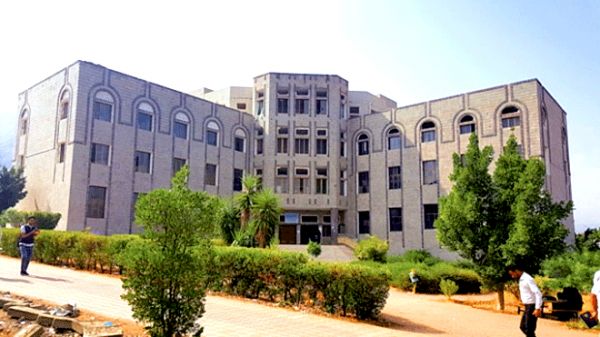 تحقيق| المتعاقدون لدى جامعة تعز.. منسيون من قائمة الحياة