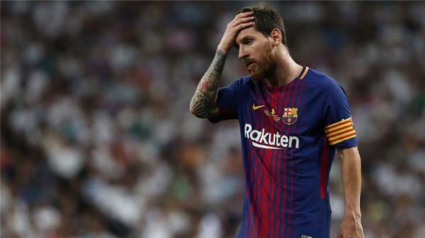 لائحة المرشحين الثلاثة لأفضل لاعب في أوروبا بدون ميسي  