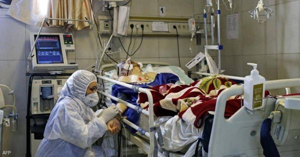 كورونا يستفحل في إيران.. وارتفاع قياسي في أعداد الإصابات والوفيات